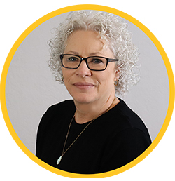 Website Headshot - Kim Jumper
